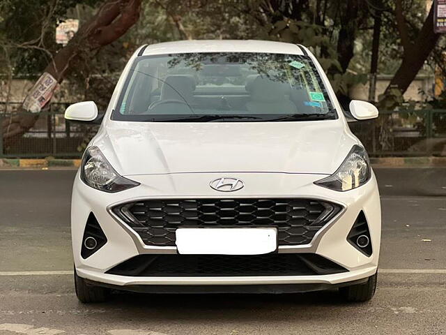 Used 2022 Hyundai Aura S 1.2 CNG Petrol for sale in Delhi at Rs.8 
