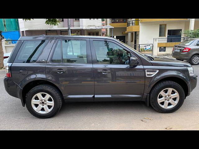 Land Rover Freelander 2 Price - Images, Colors & Reviews - CarWale