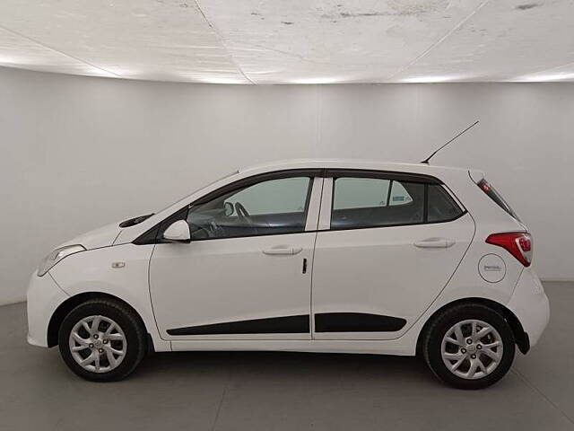 Second Hand Hyundai Grand i10 Sportz 1.2 Kappa VTVT in Indore