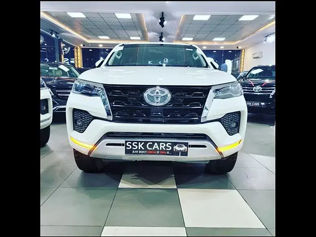 Second Hand Toyota Fortuner [2016-2021] 2.8 4x2 MT [2016-2020] in Lucknow
