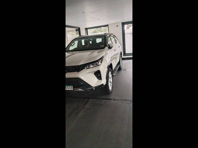 Second Hand Toyota Fortuner Legender 2.8 4X2 AT in Bangalore