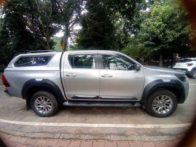 Second Hand Toyota Hilux High 4X4 AT in Bangalore