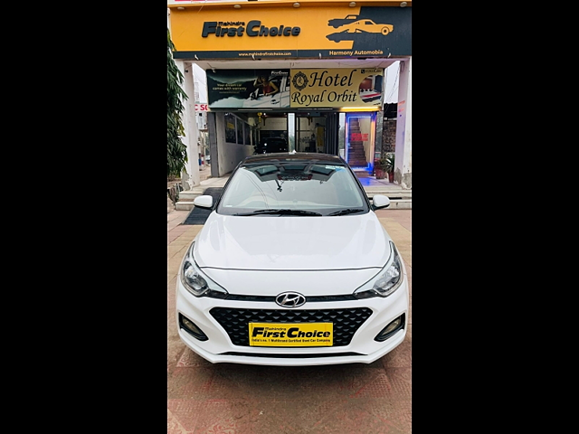 Second Hand Hyundai Elite i20 [2018-2019] Magna Executive 1.2 AT in Zirakpur