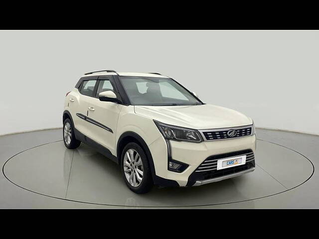 Second Hand Mahindra XUV300 [2019-2024] W8 1.2 Petrol [2019] in Bangalore