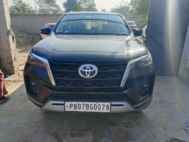 Second Hand Toyota Fortuner 4X4 AT 2.8 Legender in Ludhiana