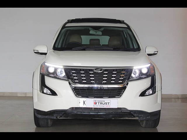 Second Hand Mahindra XUV500 W11 AT in Bangalore