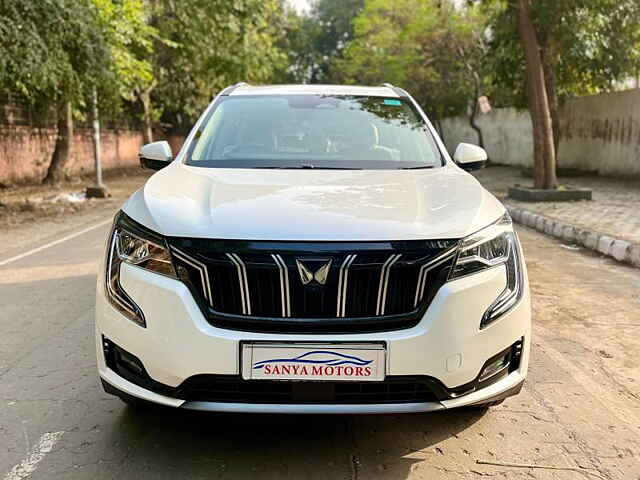 Second Hand Mahindra XUV700 AX 7 Petrol AT Luxury Pack 7 STR [2021] in Delhi