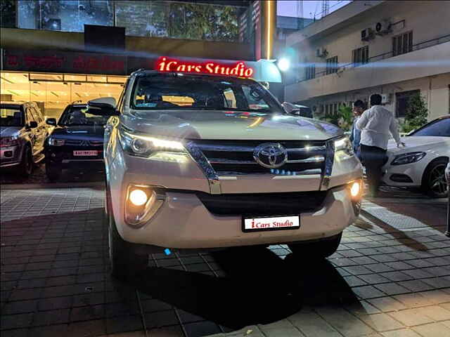 Second Hand Toyota Fortuner [2016-2021] 2.8 4x2 AT [2016-2020] in Bangalore