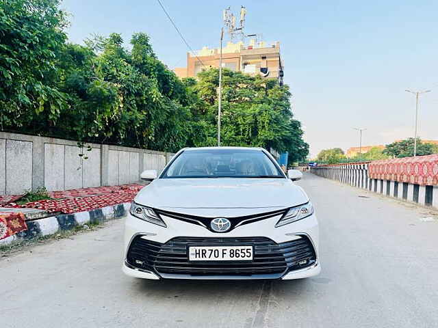 Second Hand Toyota Camry Hybrid in Delhi