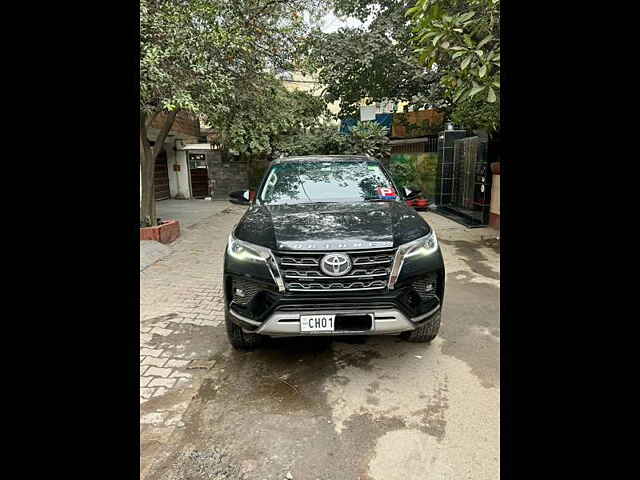 Second Hand Toyota Fortuner 4X2 AT 2.8 Diesel in Meerut