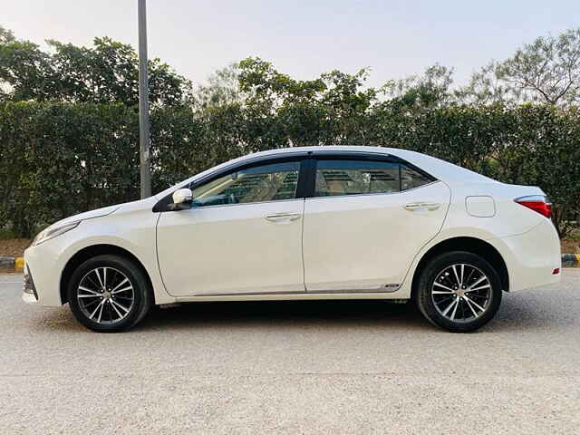 Second Hand Toyota Corolla Altis [2014-2017] VL AT Petrol in Delhi