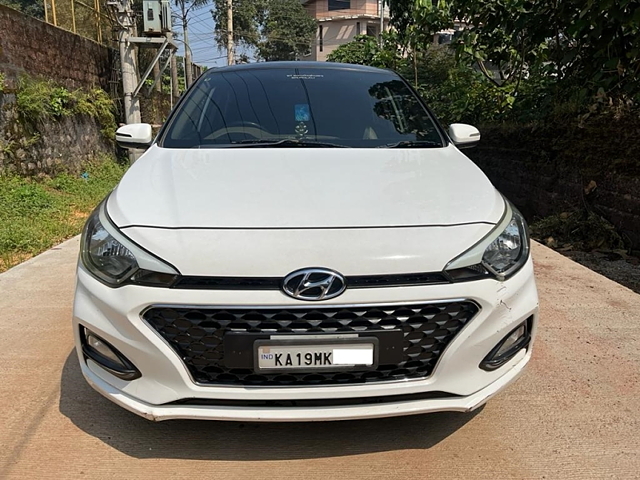 Second Hand Hyundai Elite i20 Sportz Plus 1.4 CRDi in मैंगलोर