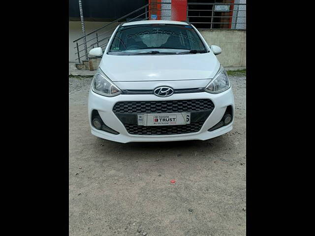 Second Hand Hyundai Grand i10 Sportz (O) AT 1.2 Kappa VTVT [2017-2018] in Bangalore