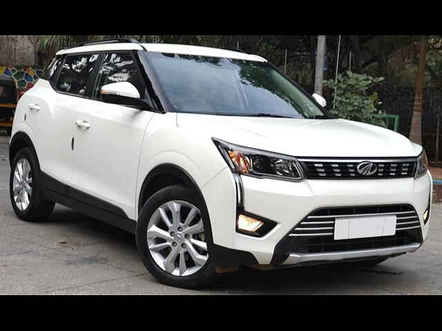 Second Hand Mahindra XUV300 [2019-2024] W8 1.5 Diesel [2020] in Thane