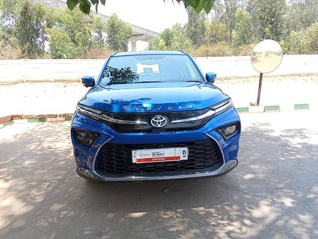 Second Hand Toyota Urban Cruiser Hyryder V NeoDrive in Bangalore