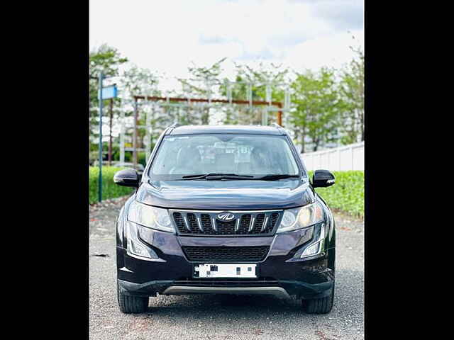 Second Hand Mahindra XUV500 [2015-2018] W10 AWD in Surat