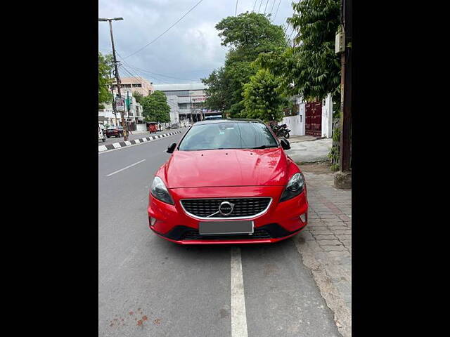 Second Hand Volvo V40 [2016-2019] D3 R-Design in Lucknow