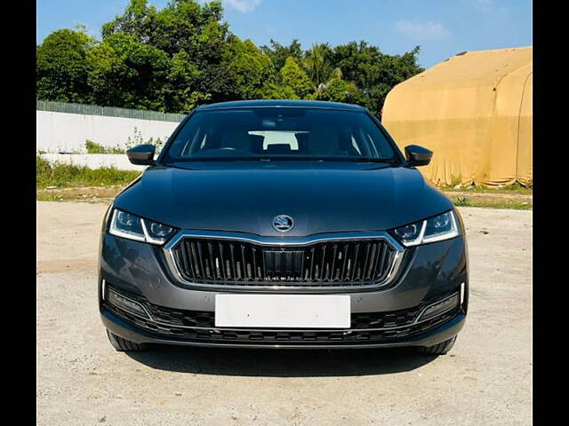 Second Hand Skoda Octavia L&K 2.0 in Ahmedabad