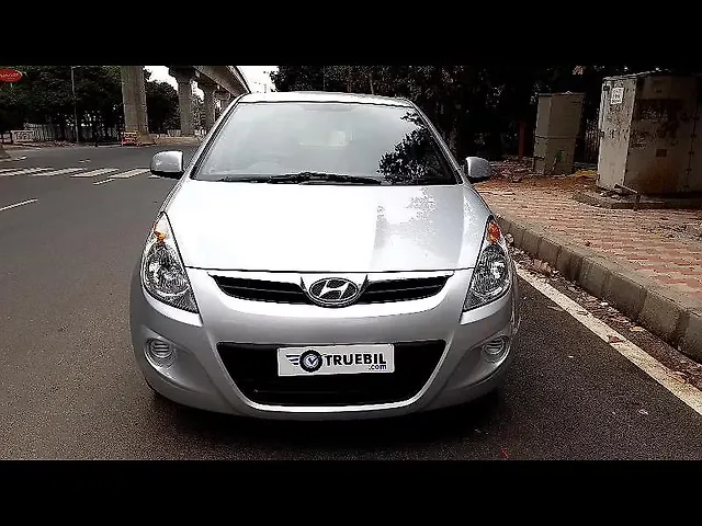 Used 11 Hyundai I 10 12 Magna 1 4 Crdi For Sale In Bangalore 4 65 000 Carwale