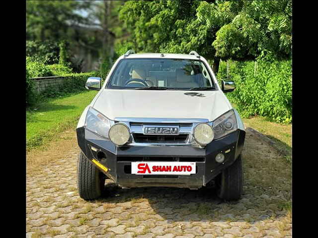 Second Hand Isuzu D-Max V-Cross [2016-2018] 4x4 in Ahmedabad