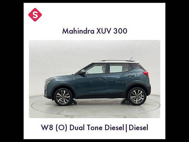 Second Hand Mahindra XUV300 [2019-2024] W8(O) 1.5 Diesel Dual Tone [2020] in Gurgaon