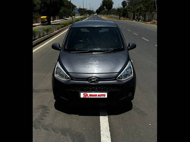 Second Hand Hyundai Grand i10 Magna U2 1.2 CRDi in Ahmedabad