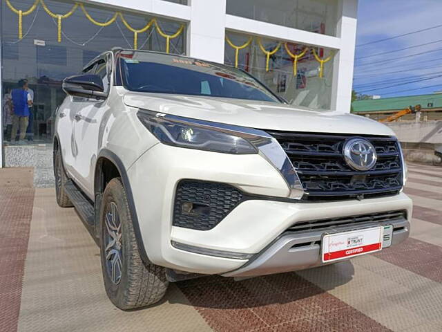 Second Hand Toyota Fortuner 4X2 MT 2.8 Diesel in Guwahati