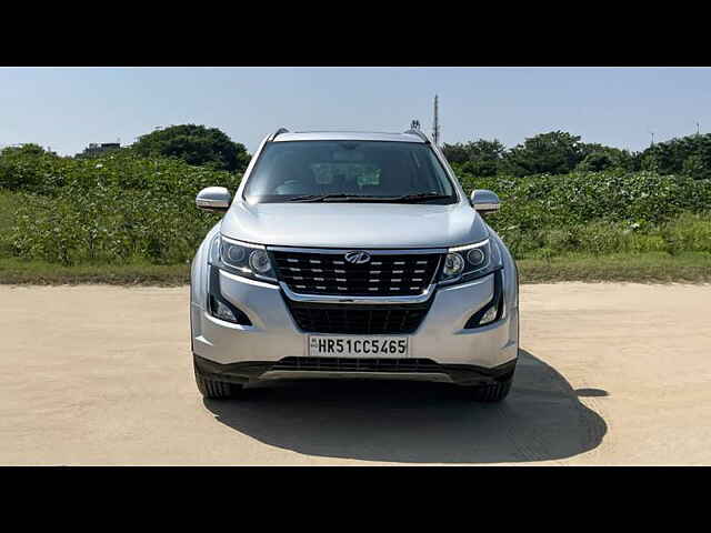 Second Hand Mahindra XUV500 W11 AT in Delhi