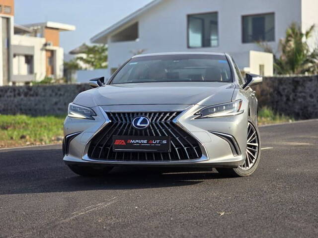 Second Hand Lexus ES 300h Luxury in Chennai