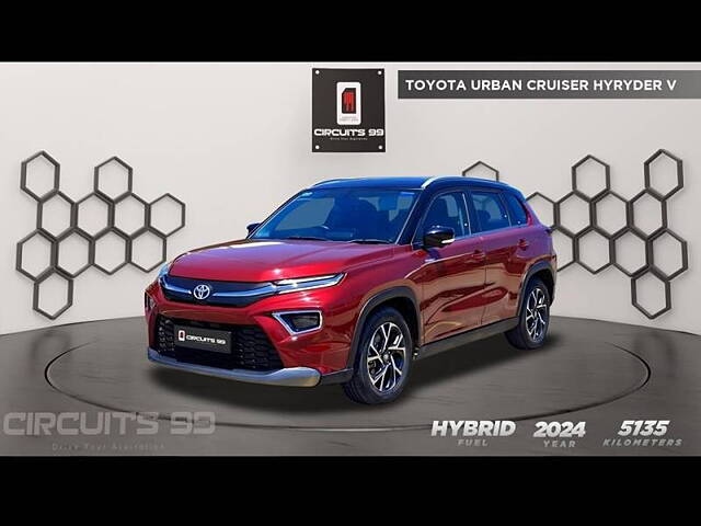 Second Hand Toyota Urban Cruiser Hyryder V Hybrid in Chennai