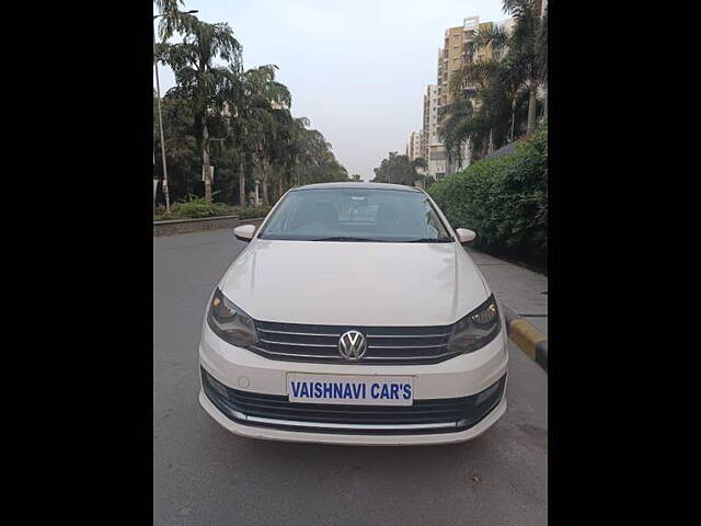 Second Hand Volkswagen Vento [2014-2015] Highline Diesel AT in Hyderabad