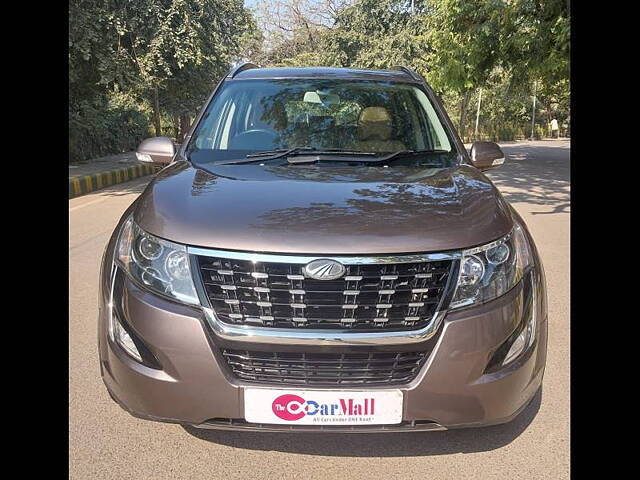 Second Hand Mahindra XUV500 W11 AT in Agra