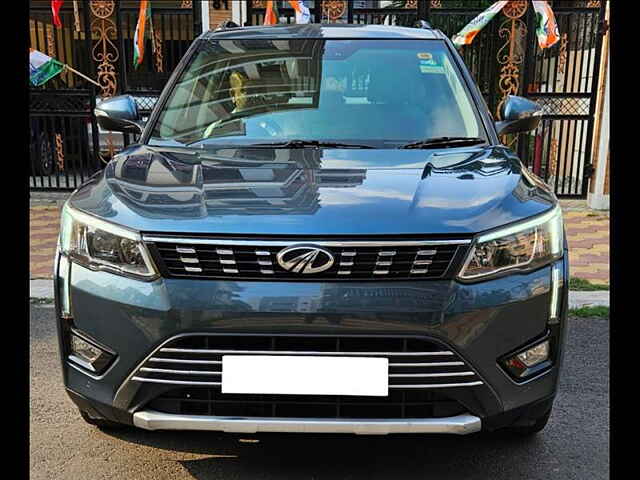 Second Hand Mahindra XUV300 [2019-2024] W8 (O) 1.5 Diesel [2020] in Kolkata