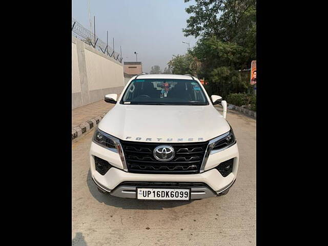 Second Hand Toyota Fortuner [2016-2021] 2.7 4x2 AT [2016-2020] in Delhi