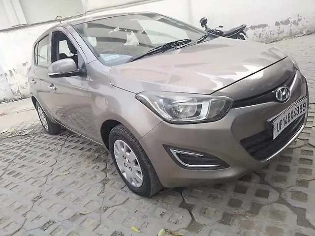 Used 13 Hyundai I 12 14 Magna 1 4 Crdi D For Sale In Ghaziabad Carwale