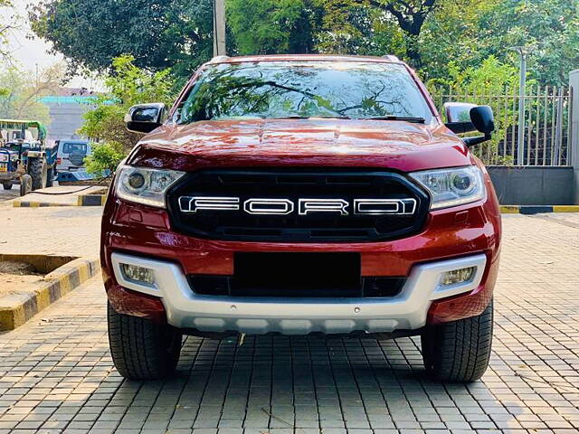 Second Hand Ford Endeavour Titanium 3.2 4x4 AT in पटना