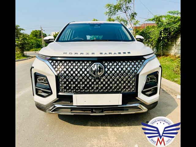 Second Hand MG Hector Plus Savvy Pro 1.5 Turbo Petrol CVT 6 STR in Ahmedabad