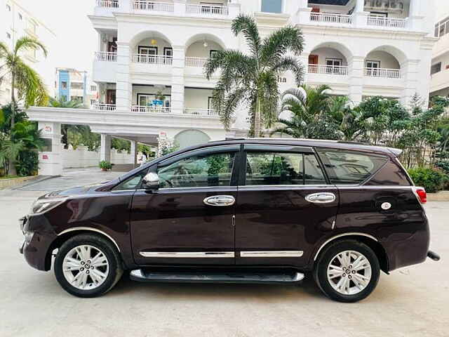 Second Hand Toyota Innova Crysta [2016-2020] 2.4 ZX 7 STR [2016-2020] in Hyderabad