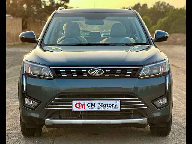 Second Hand Mahindra XUV300 [2019-2024] W8 (O) 1.5 Diesel [2020] in Ahmedabad