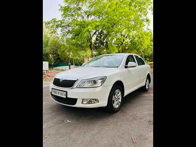 Second Hand Skoda Laura L&K 2.0 TDI AT in Chandigarh