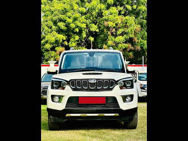 Second Hand Mahindra Scorpio S11 MT 7S in Lucknow