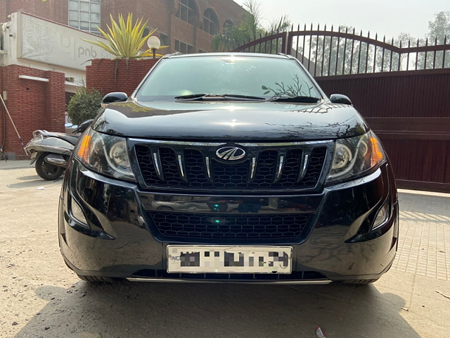 Second Hand Mahindra XUV500 [2015-2018] W6 AT in Delhi