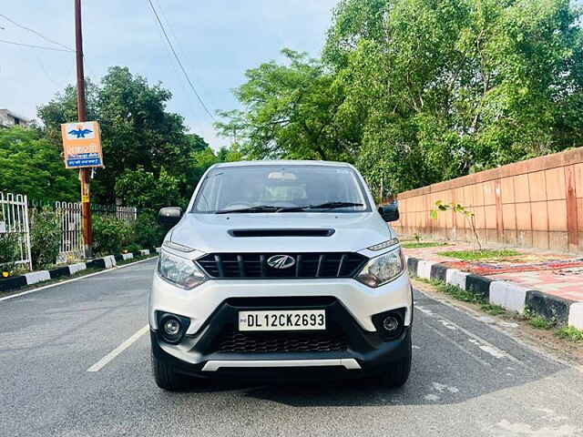 Second Hand Mahindra NuvoSport N8 in Delhi