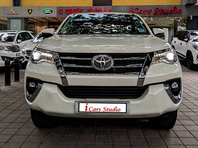 Second Hand Toyota Fortuner [2016-2021] 2.8 4x2 AT [2016-2020] in Bangalore