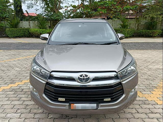 Used 18 Toyota Innova Crysta 16 2 4 G Plus 8 Str 19 For Sale In Dak Kannada At Rs 18 15 000 Carwale