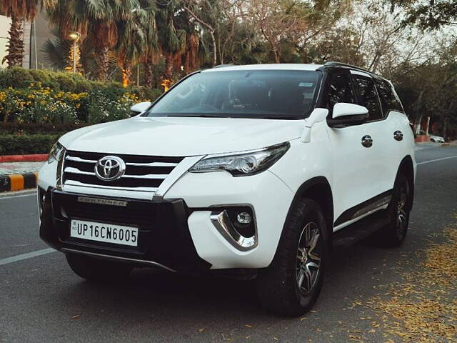 Second Hand Toyota Fortuner [2016-2021] 2.8 4x2 MT [2016-2020] in Delhi