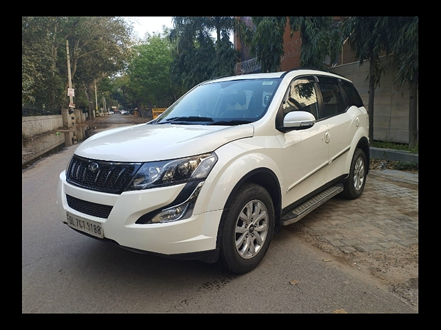 Second Hand Mahindra XUV500 [2015-2018] W10 1.99 in Delhi
