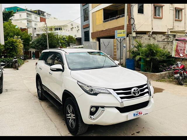 Second Hand Toyota Fortuner [2016-2021] 2.8 4x2 AT [2016-2020] in Hyderabad