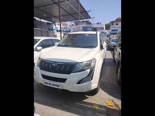 Second Hand Mahindra XUV500 [2015-2018] W4 in Lucknow