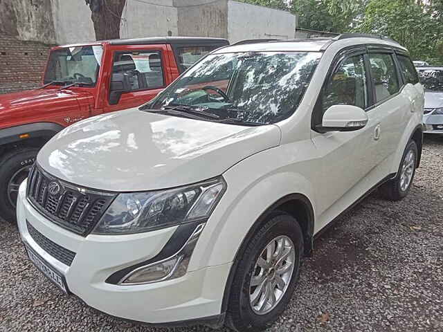 Second Hand Mahindra XUV500 [2015-2018] W10 in Dehradun